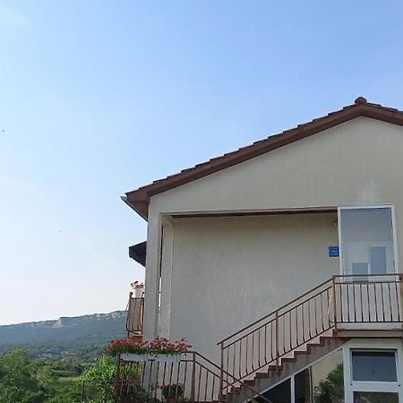 Apartman Anita Бузет Екстериор снимка