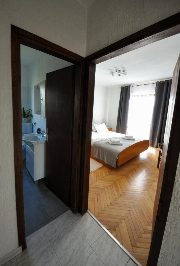 Apartman Anita Бузет Екстериор снимка