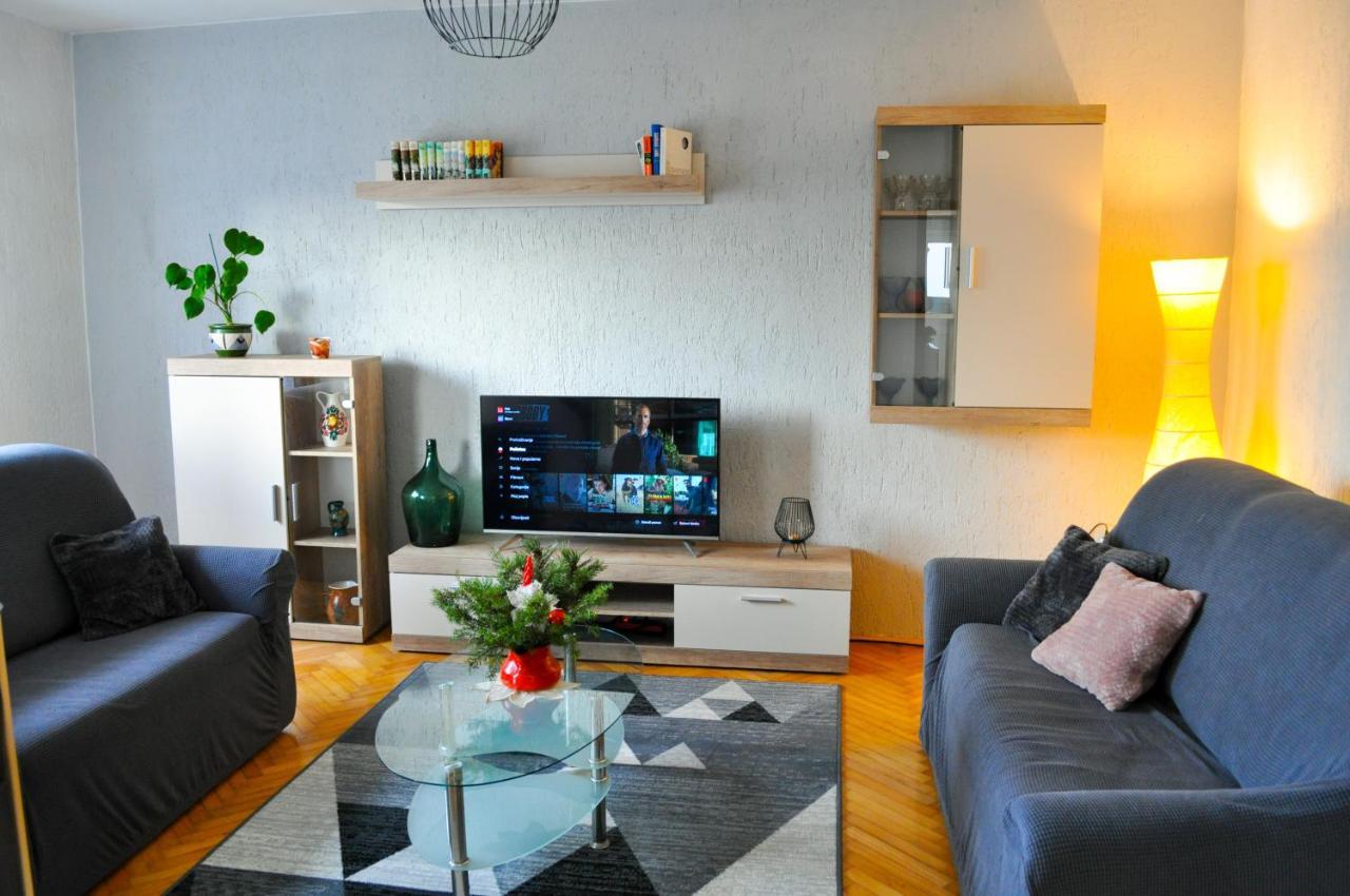 Apartman Anita Бузет Екстериор снимка