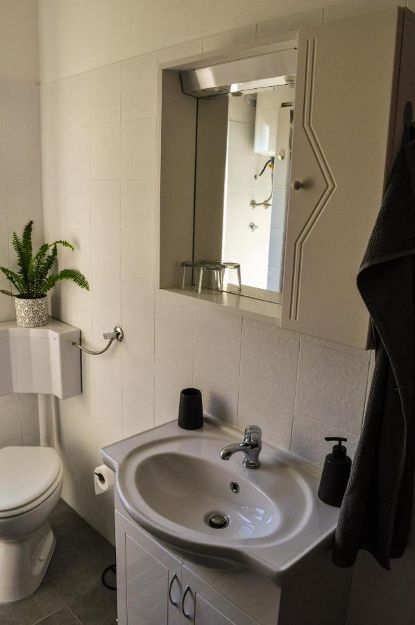 Apartman Anita Бузет Екстериор снимка